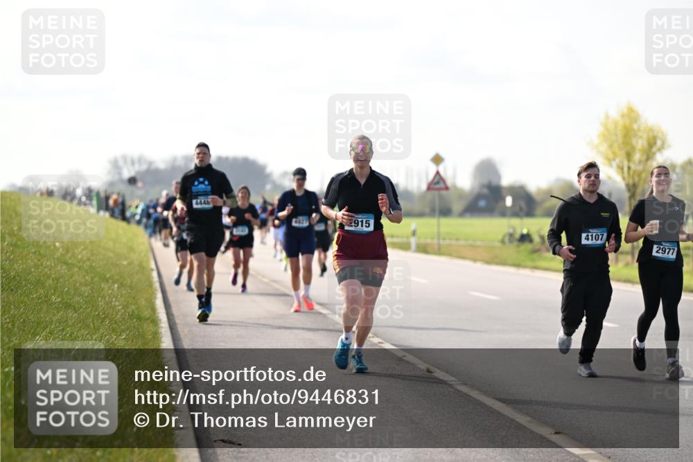 12.04.2026 - 45. Internationalen Wilhelmsburger Insellauf Dr. Thomas Lammeyer http://msf.ph/oto/9446831 12.04.2026 10:28:08 Laufen 915, 4107, 2977 meine-sportfotos.de