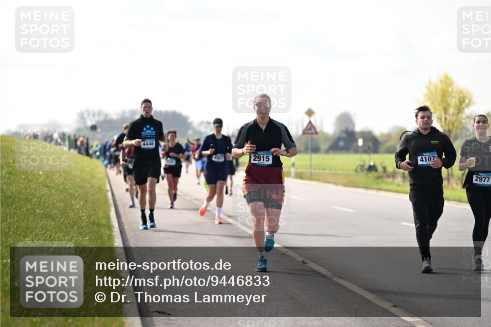 12.04.2026 - 45. Internationalen Wilhelmsburger Insellauf Dr. Thomas Lammeyer http://msf.ph/oto/9446833 12.04.2026 10:28:08 Laufen 4448, 4927, 2915, 4107, 2977 meine-sportfotos.de