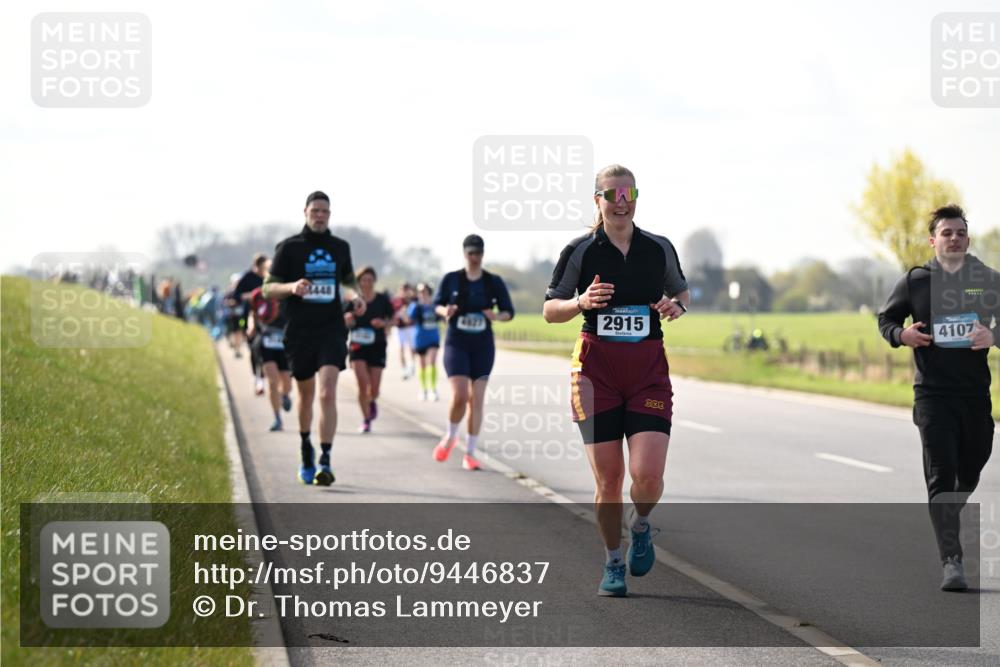 12.04.2026 - 45. Internationalen Wilhelmsburger Insellauf Dr. Thomas Lammeyer http://msf.ph/oto/9446837 12.04.2026 10:28:09 Laufen 2915, 4107 meine-sportfotos.de