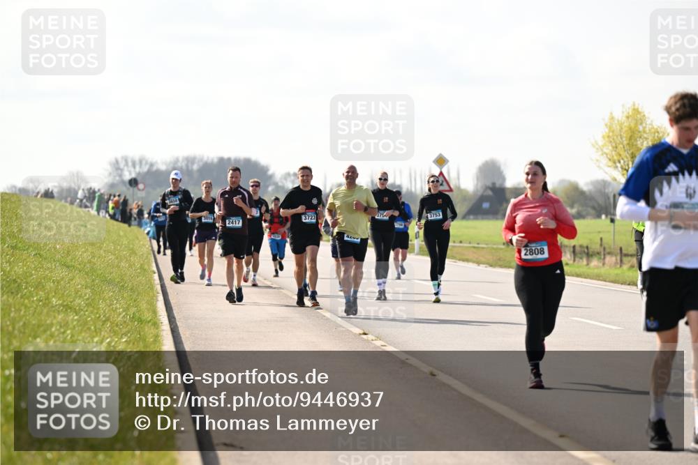 12.04.2026 - 45. Internationalen Wilhelmsburger Insellauf Dr. Thomas Lammeyer http://msf.ph/oto/9446937 12.04.2026 10:28:25 Laufen 2417, 44530, 3723, 3754, 3798, 3753, 2808 meine-sportfotos.de
