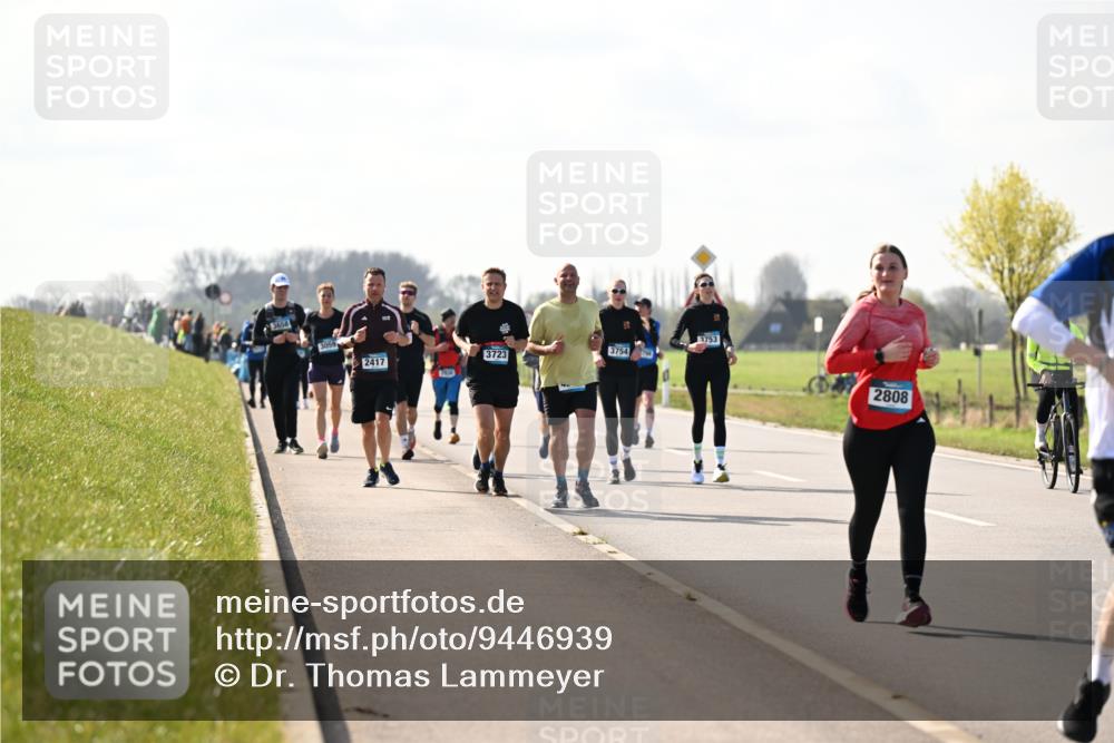 12.04.2026 - 45. Internationalen Wilhelmsburger Insellauf Dr. Thomas Lammeyer http://msf.ph/oto/9446939 12.04.2026 10:28:26 Laufen 2417, 1930, 3723, 3754, 2808 meine-sportfotos.de