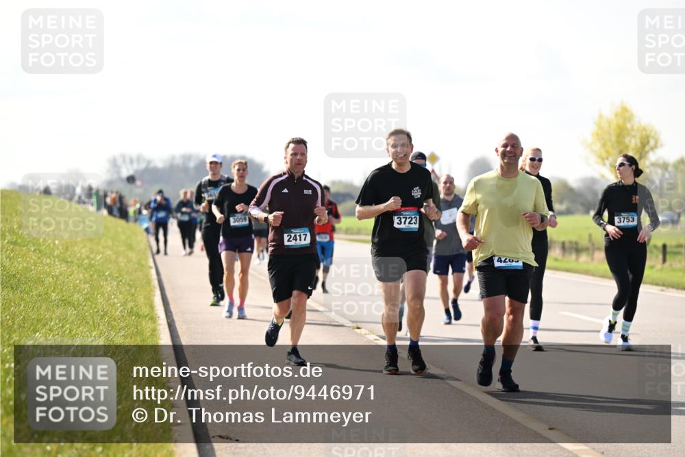 12.04.2026 - 45. Internationalen Wilhelmsburger Insellauf Dr. Thomas Lammeyer http://msf.ph/oto/9446971 12.04.2026 10:28:30 Laufen 3059, 2417, 3723, 420, 3753, 28 meine-sportfotos.de