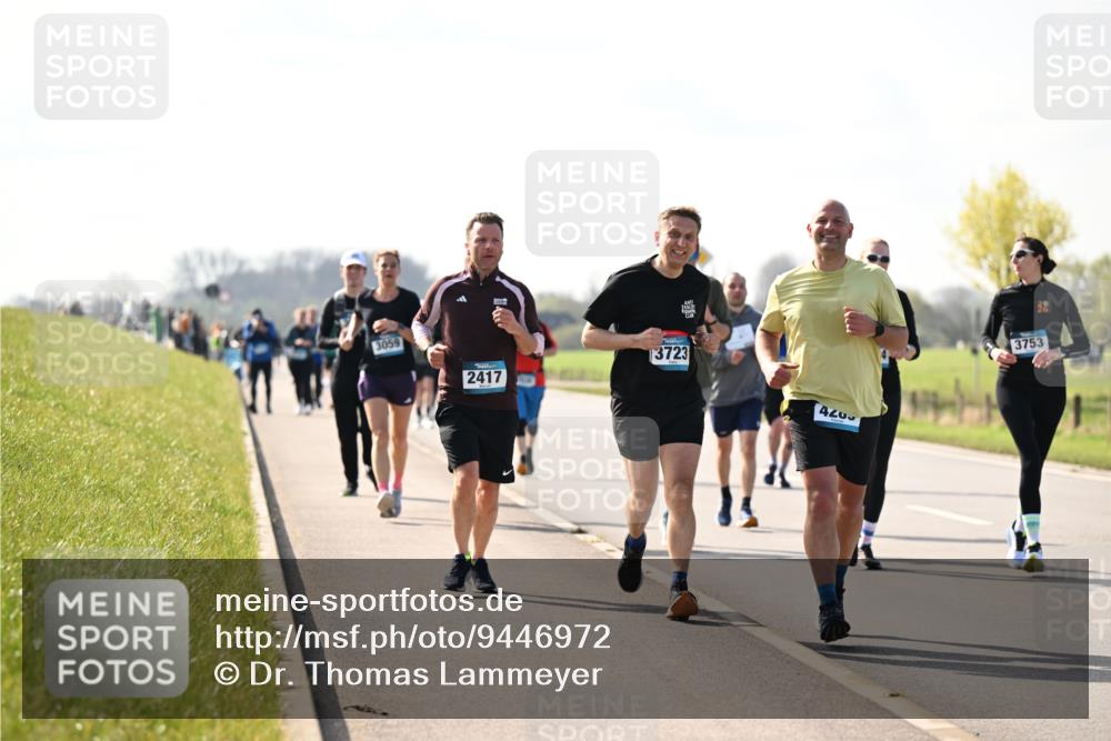 12.04.2026 - 45. Internationalen Wilhelmsburger Insellauf Dr. Thomas Lammeyer http://msf.ph/oto/9446972 12.04.2026 10:28:30 Laufen 3059, 2417, 3723, 420, 3753 meine-sportfotos.de