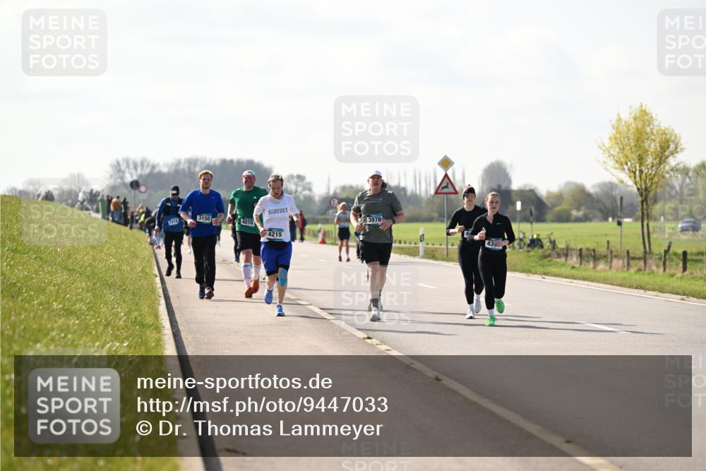 12.04.2026 - 45. Internationalen Wilhelmsburger Insellauf Dr. Thomas Lammeyer http://msf.ph/oto/9447033 12.04.2026 10:28:41 Laufen 2418, 3150, 4070, 4215, 3978 meine-sportfotos.de