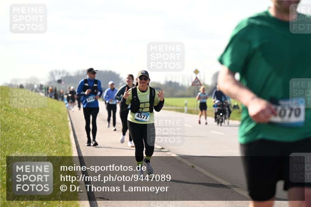 12.04.2026 - 45. Internationalen Wilhelmsburger Insellauf Dr. Thomas Lammeyer http://msf.ph/oto/9447089 12.04.2026 10:28:51 Laufen 2418, 2070, 4577 meine-sportfotos.de