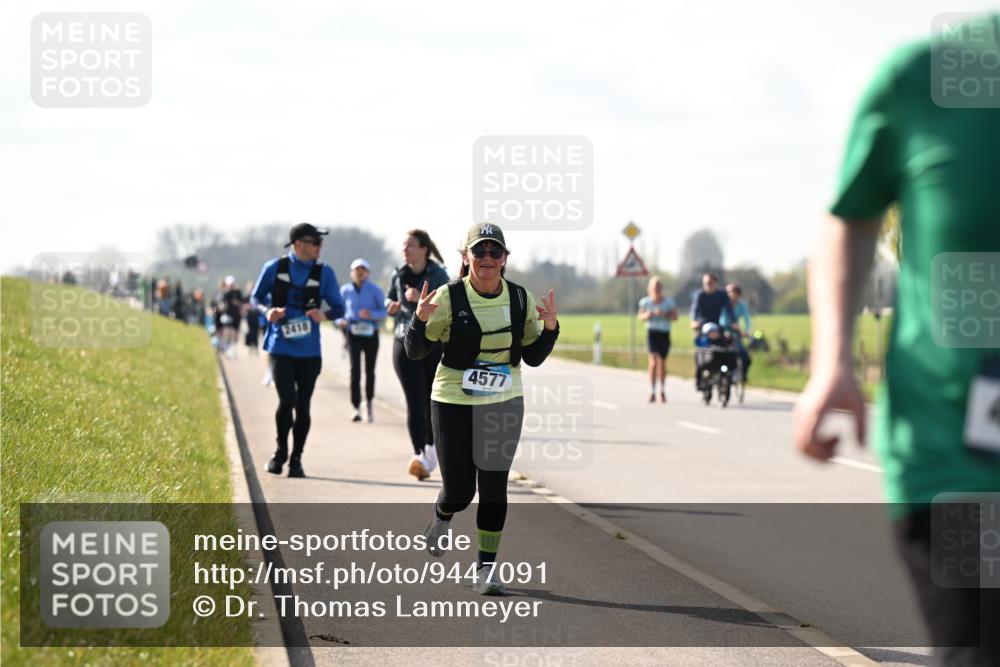12.04.2026 - 45. Internationalen Wilhelmsburger Insellauf Dr. Thomas Lammeyer http://msf.ph/oto/9447091 12.04.2026 10:28:51 Laufen 2418, 4577 meine-sportfotos.de