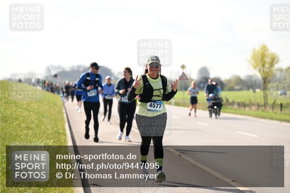 12.04.2026 - 45. Internationalen Wilhelmsburger Insellauf Dr. Thomas Lammeyer http://msf.ph/oto/9447095 12.04.2026 10:28:51 Laufen 2418, 4577 meine-sportfotos.de