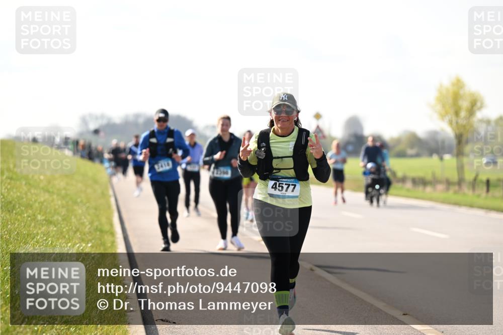 12.04.2026 - 45. Internationalen Wilhelmsburger Insellauf Dr. Thomas Lammeyer http://msf.ph/oto/9447098 12.04.2026 10:28:52 Laufen 5418, 4577 meine-sportfotos.de