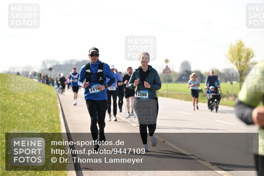 12.04.2026 - 45. Internationalen Wilhelmsburger Insellauf Dr. Thomas Lammeyer http://msf.ph/oto/9447109 12.04.2026 10:28:54 Laufen 241, 4343, 2398 meine-sportfotos.de