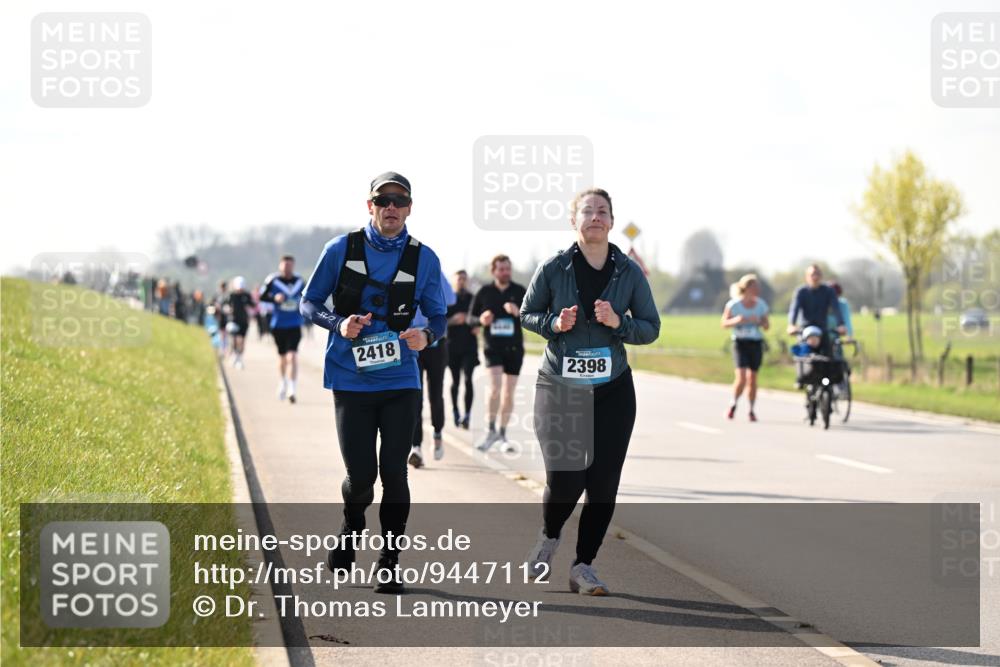 12.04.2026 - 45. Internationalen Wilhelmsburger Insellauf Dr. Thomas Lammeyer http://msf.ph/oto/9447112 12.04.2026 10:28:54 Laufen 2418, 2398 meine-sportfotos.de