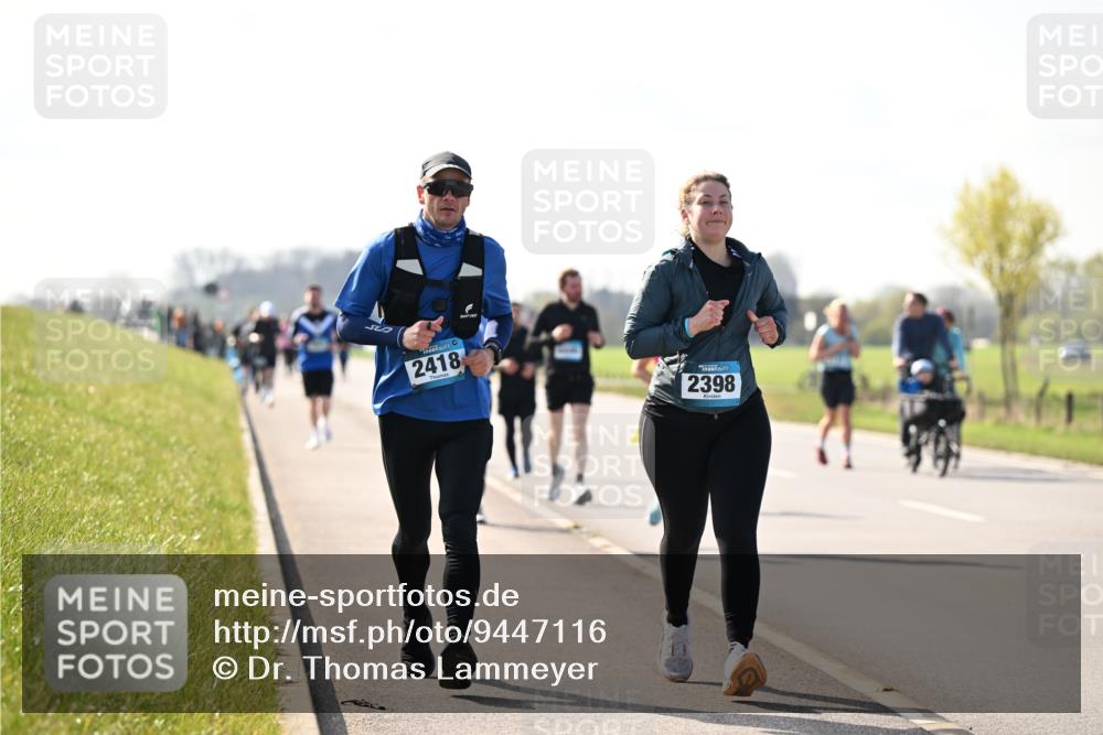 12.04.2026 - 45. Internationalen Wilhelmsburger Insellauf Dr. Thomas Lammeyer http://msf.ph/oto/9447116 12.04.2026 10:28:55 Laufen 2418, 2398 meine-sportfotos.de
