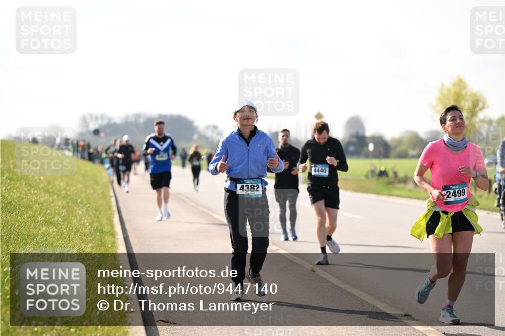 12.04.2026 - 45. Internationalen Wilhelmsburger Insellauf Dr. Thomas Lammeyer http://msf.ph/oto/9447140 12.04.2026 10:28:58 Laufen 4382, 4440, 2499 meine-sportfotos.de