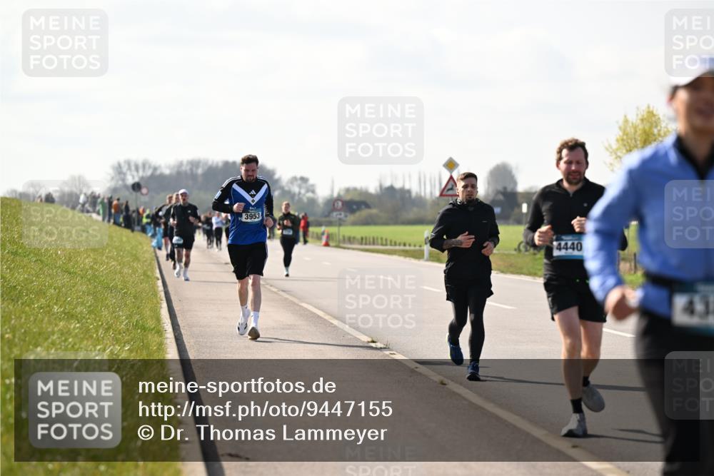 12.04.2026 - 45. Internationalen Wilhelmsburger Insellauf Dr. Thomas Lammeyer http://msf.ph/oto/9447155 12.04.2026 10:29:01 Laufen 3953, 4440 meine-sportfotos.de