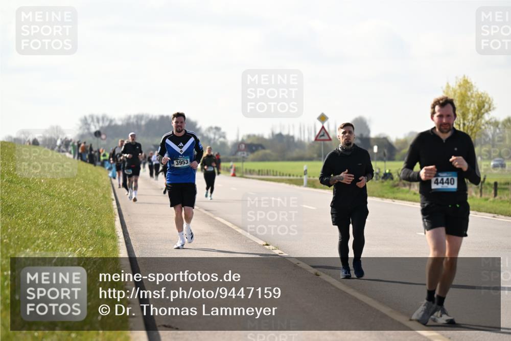 12.04.2026 - 45. Internationalen Wilhelmsburger Insellauf Dr. Thomas Lammeyer http://msf.ph/oto/9447159 12.04.2026 10:29:01 Laufen 3953, 4440 meine-sportfotos.de