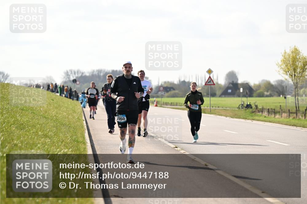 12.04.2026 - 45. Internationalen Wilhelmsburger Insellauf Dr. Thomas Lammeyer http://msf.ph/oto/9447188 12.04.2026 10:29:11 Laufen 2950, 25, 3725 meine-sportfotos.de