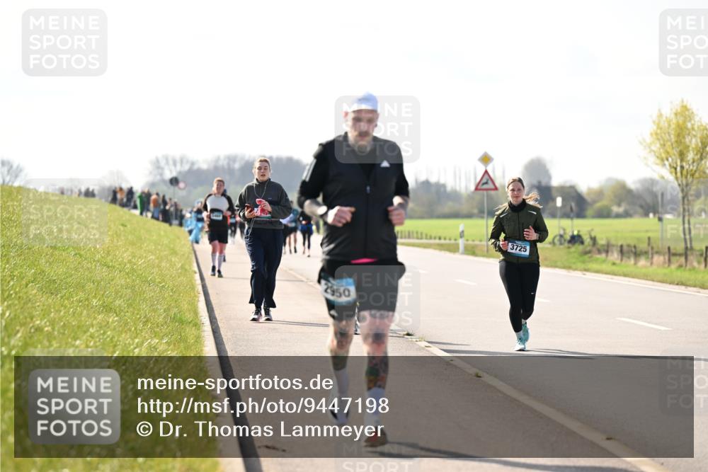 12.04.2026 - 45. Internationalen Wilhelmsburger Insellauf Dr. Thomas Lammeyer http://msf.ph/oto/9447198 12.04.2026 10:29:13 Laufen 2950, 3725, 1791 meine-sportfotos.de