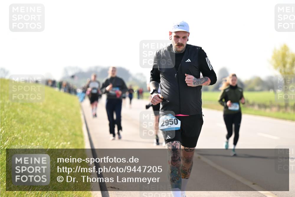 12.04.2026 - 45. Internationalen Wilhelmsburger Insellauf Dr. Thomas Lammeyer http://msf.ph/oto/9447205 12.04.2026 10:29:14 Laufen 220, 2950 meine-sportfotos.de