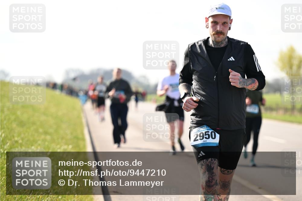 12.04.2026 - 45. Internationalen Wilhelmsburger Insellauf Dr. Thomas Lammeyer http://msf.ph/oto/9447210 12.04.2026 10:29:14 Laufen 2950 meine-sportfotos.de