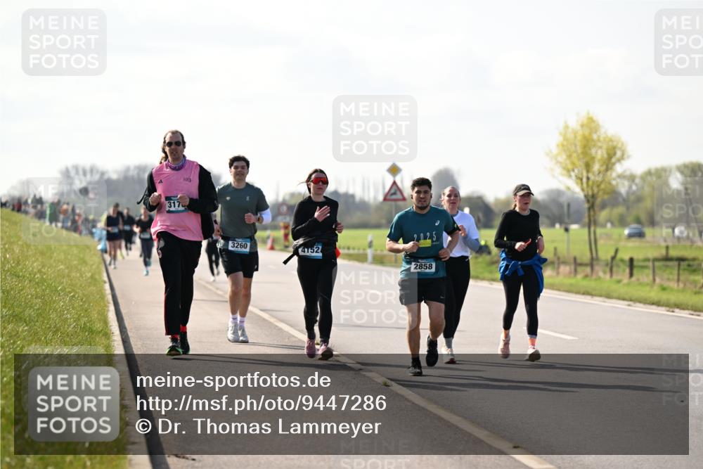 12.04.2026 - 45. Internationalen Wilhelmsburger Insellauf Dr. Thomas Lammeyer http://msf.ph/oto/9447286 12.04.2026 10:29:33 Laufen 317, 8, 3260, 4152, 2858 meine-sportfotos.de