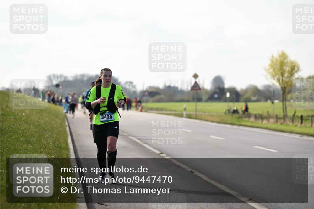 12.04.2026 - 45. Internationalen Wilhelmsburger Insellauf Dr. Thomas Lammeyer http://msf.ph/oto/9447470 12.04.2026 10:30:15 Laufen 3420 meine-sportfotos.de