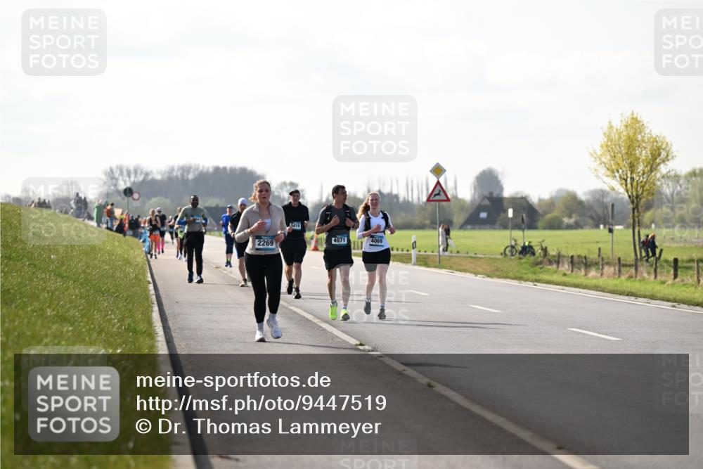 12.04.2026 - 45. Internationalen Wilhelmsburger Insellauf Dr. Thomas Lammeyer http://msf.ph/oto/9447519 12.04.2026 10:30:31 Laufen 2269, 5419, 4071, 4069 meine-sportfotos.de