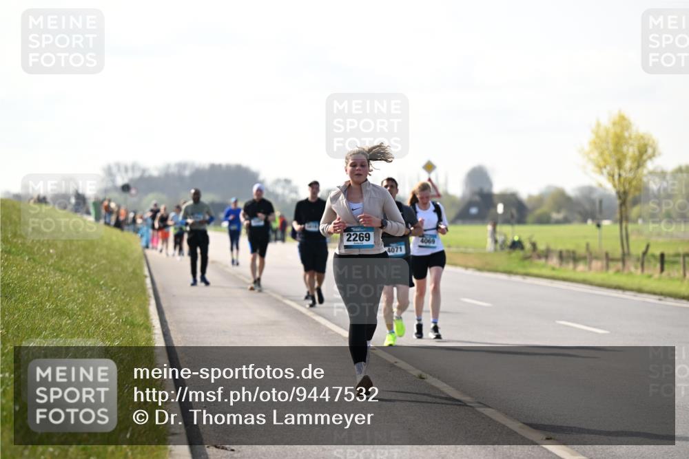 12.04.2026 - 45. Internationalen Wilhelmsburger Insellauf Dr. Thomas Lammeyer http://msf.ph/oto/9447532 12.04.2026 10:30:34 Laufen 2269, 4069, 4071 meine-sportfotos.de