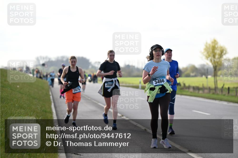 12.04.2026 - 45. Internationalen Wilhelmsburger Insellauf Dr. Thomas Lammeyer http://msf.ph/oto/9447612 12.04.2026 10:30:54 Laufen 2879, 288, 3466 meine-sportfotos.de