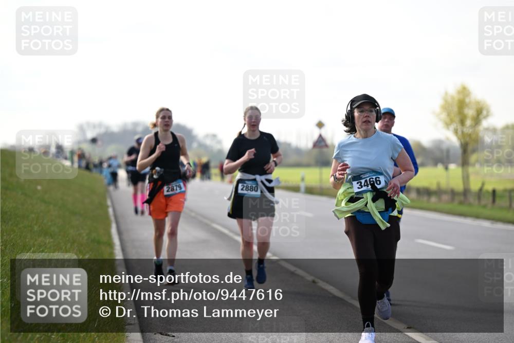 12.04.2026 - 45. Internationalen Wilhelmsburger Insellauf Dr. Thomas Lammeyer http://msf.ph/oto/9447616 12.04.2026 10:30:54 Laufen 2879, 2880, 3466 meine-sportfotos.de
