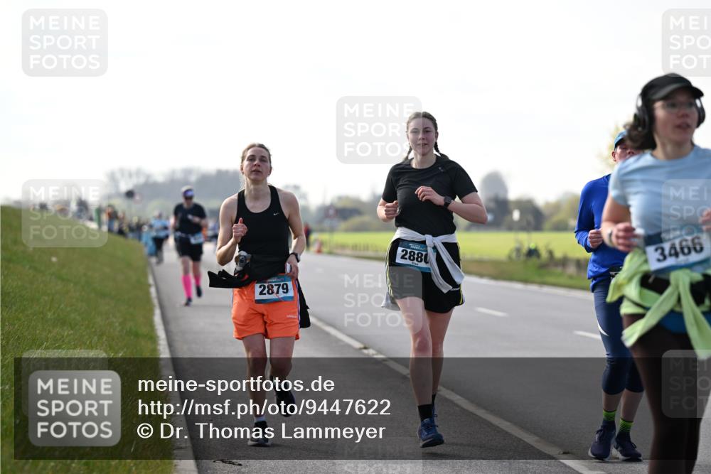 12.04.2026 - 45. Internationalen Wilhelmsburger Insellauf Dr. Thomas Lammeyer http://msf.ph/oto/9447622 12.04.2026 10:30:55 Laufen 2879, 2880, 3466 meine-sportfotos.de