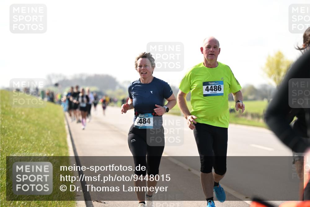 12.04.2026 - 45. Internationalen Wilhelmsburger Insellauf Dr. Thomas Lammeyer http://msf.ph/oto/9448015 12.04.2026 10:32:51 Laufen 484, 45, 4486 meine-sportfotos.de