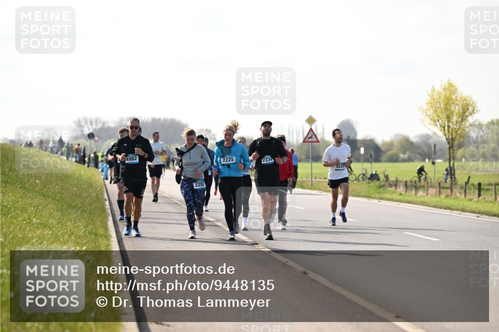12.04.2026 - 45. Internationalen Wilhelmsburger Insellauf Dr. Thomas Lammeyer http://msf.ph/oto/9448135 12.04.2026 10:33:23 Laufen 4982, 2203, 2225, 862, 2330, 5537 meine-sportfotos.de