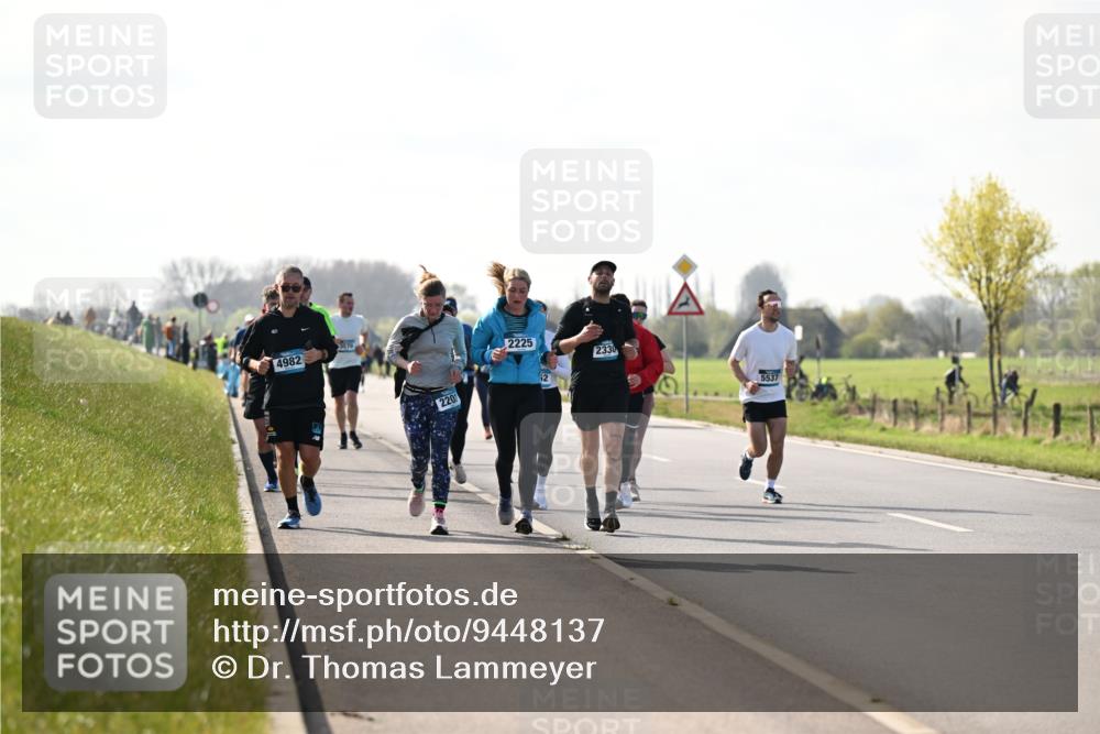 12.04.2026 - 45. Internationalen Wilhelmsburger Insellauf Dr. Thomas Lammeyer http://msf.ph/oto/9448137 12.04.2026 10:33:23 Laufen 4982, 570, 220, 2225, 2330, 5537 meine-sportfotos.de
