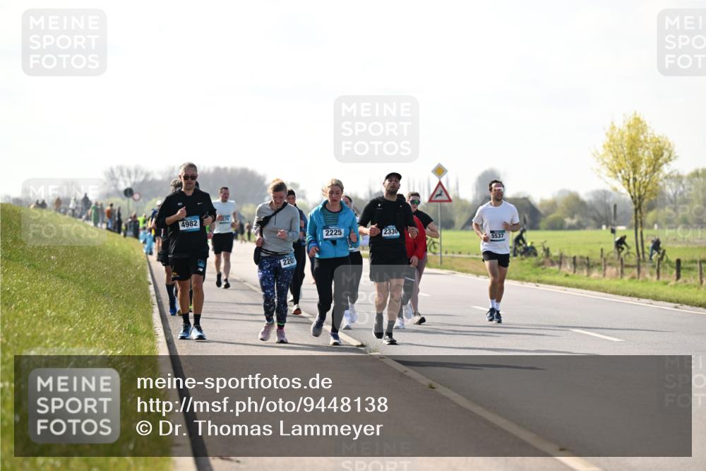 12.04.2026 - 45. Internationalen Wilhelmsburger Insellauf Dr. Thomas Lammeyer http://msf.ph/oto/9448138 12.04.2026 10:33:23 Laufen 4982, 220, 2225, 2330, 5537 meine-sportfotos.de