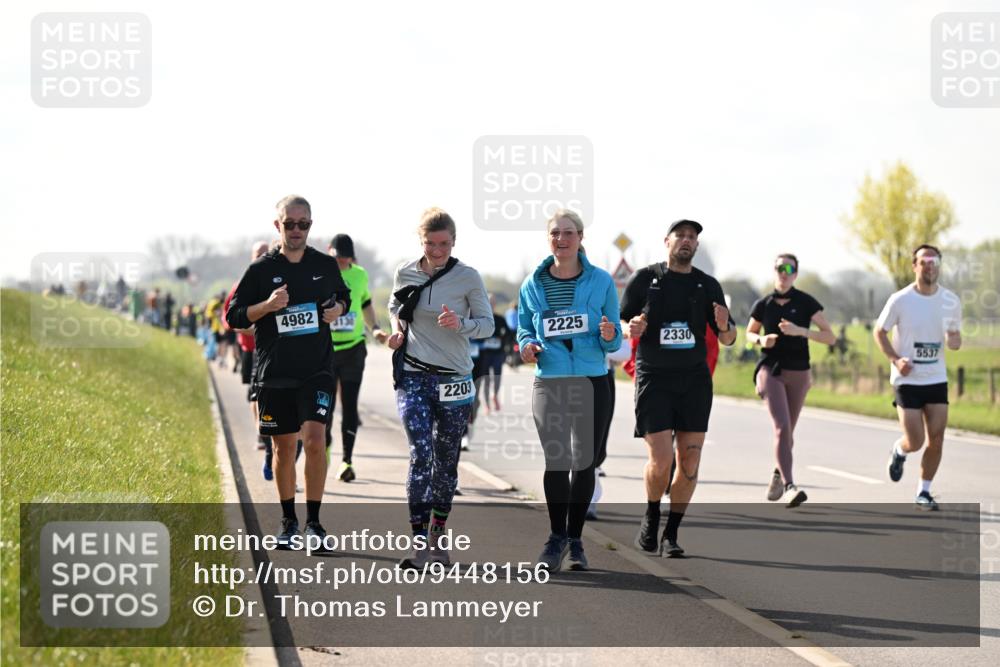 12.04.2026 - 45. Internationalen Wilhelmsburger Insellauf Dr. Thomas Lammeyer http://msf.ph/oto/9448156 12.04.2026 10:33:26 Laufen 4982, 2203, 2225, 2330, 5537 meine-sportfotos.de