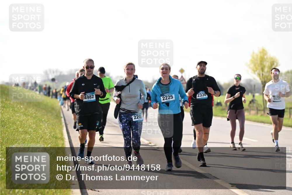 12.04.2026 - 45. Internationalen Wilhelmsburger Insellauf Dr. Thomas Lammeyer http://msf.ph/oto/9448158 12.04.2026 10:33:27 Laufen 4982, 2203, 2225, 2330, 5537 meine-sportfotos.de
