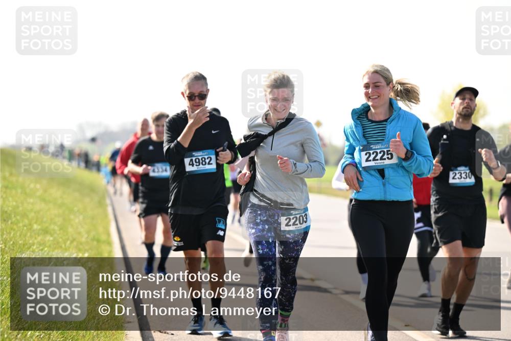 12.04.2026 - 45. Internationalen Wilhelmsburger Insellauf Dr. Thomas Lammeyer http://msf.ph/oto/9448167 12.04.2026 10:33:29 Laufen 4982, 2203, 2225, 2330 meine-sportfotos.de