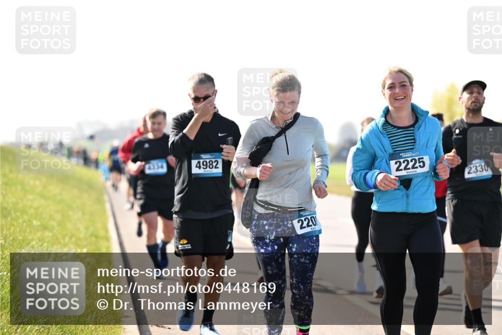 12.04.2026 - 45. Internationalen Wilhelmsburger Insellauf Dr. Thomas Lammeyer http://msf.ph/oto/9448169 12.04.2026 10:33:29 Laufen 433, 4982, 220, 2225, 2330 meine-sportfotos.de