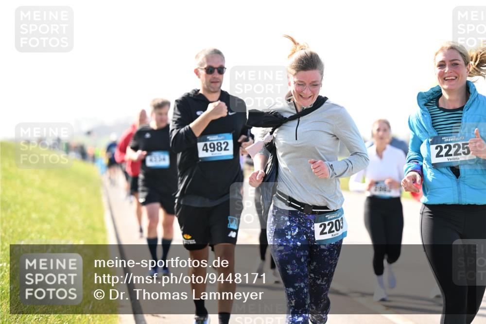 12.04.2026 - 45. Internationalen Wilhelmsburger Insellauf Dr. Thomas Lammeyer http://msf.ph/oto/9448171 12.04.2026 10:33:29 Laufen 4554, 4982, 2203, 2100, 2225 meine-sportfotos.de