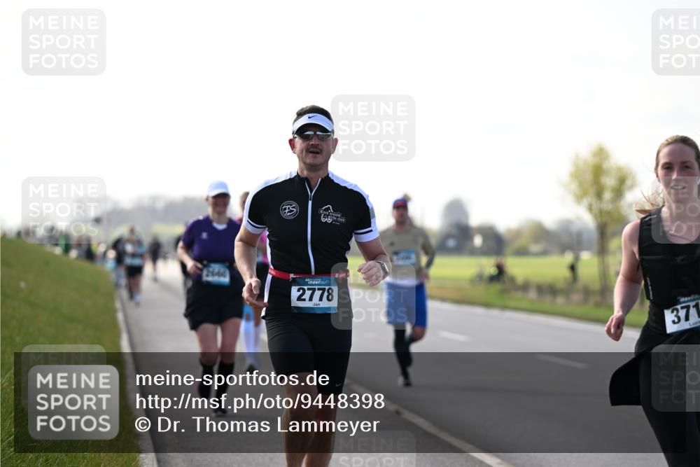 12.04.2026 - 45. Internationalen Wilhelmsburger Insellauf Dr. Thomas Lammeyer http://msf.ph/oto/9448398 12.04.2026 10:34:37 Laufen 2660, 2778, 371 meine-sportfotos.de