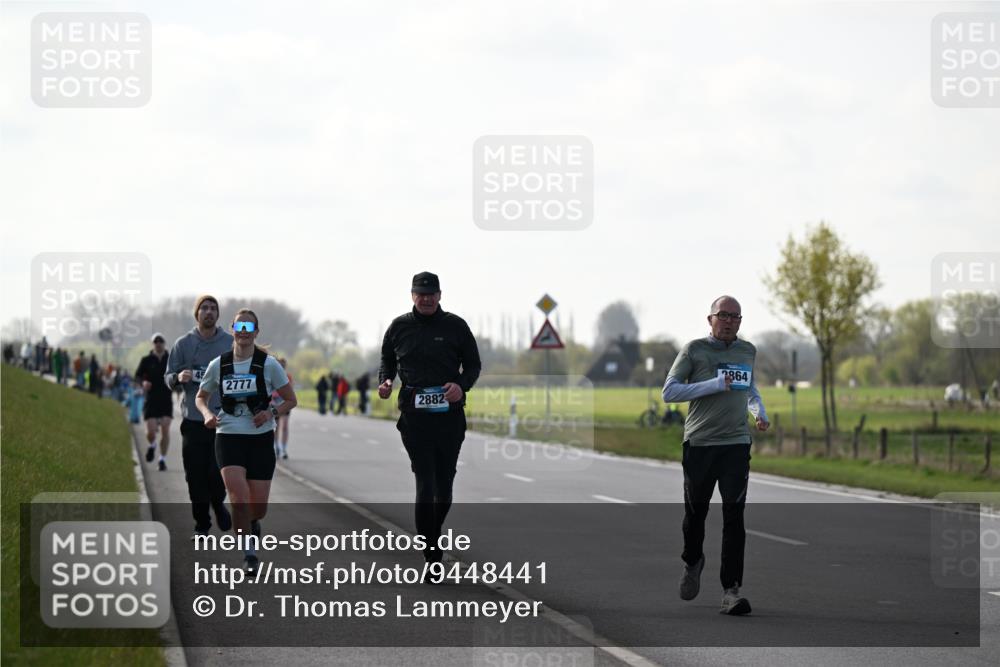12.04.2026 - 45. Internationalen Wilhelmsburger Insellauf Dr. Thomas Lammeyer http://msf.ph/oto/9448441 12.04.2026 10:34:50 Laufen 2777, 2882, 2864 meine-sportfotos.de