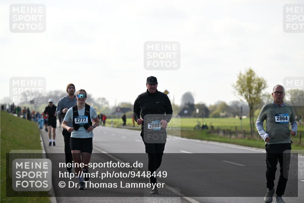 12.04.2026 - 45. Internationalen Wilhelmsburger Insellauf Dr. Thomas Lammeyer http://msf.ph/oto/9448449 12.04.2026 10:34:51 Laufen 2777, 2882, 2864 meine-sportfotos.de