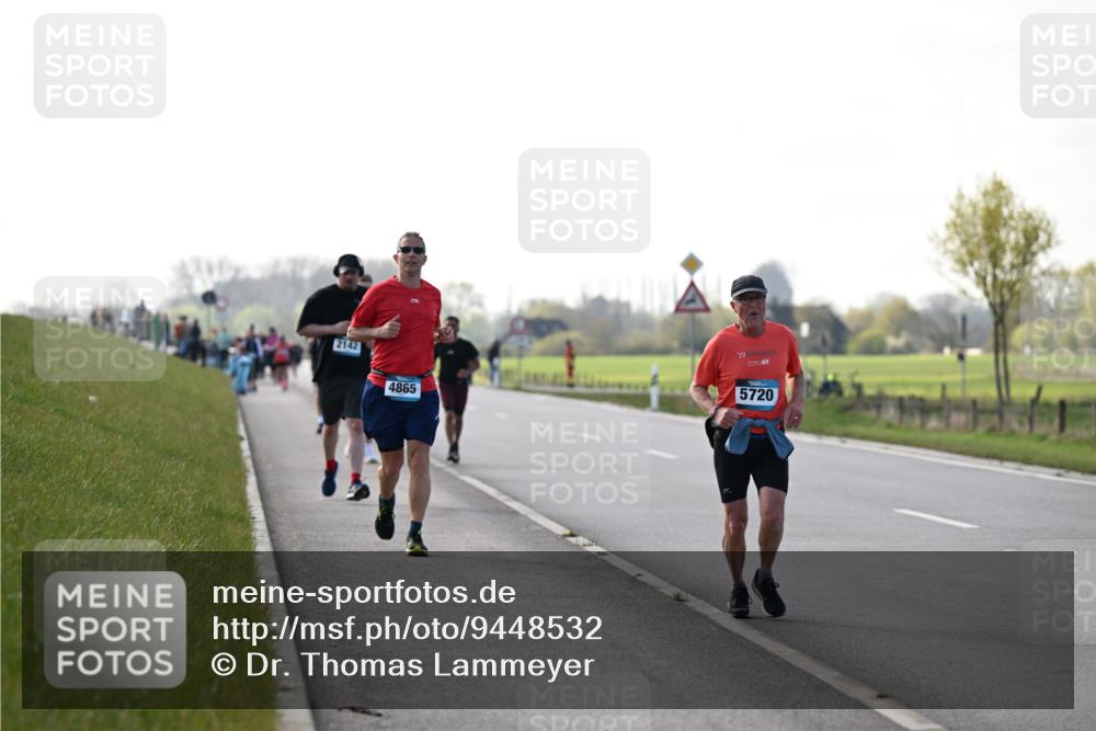 12.04.2026 - 45. Internationalen Wilhelmsburger Insellauf Dr. Thomas Lammeyer http://msf.ph/oto/9448532 12.04.2026 10:35:13 Laufen 2142, 4865, 19, 5720 meine-sportfotos.de