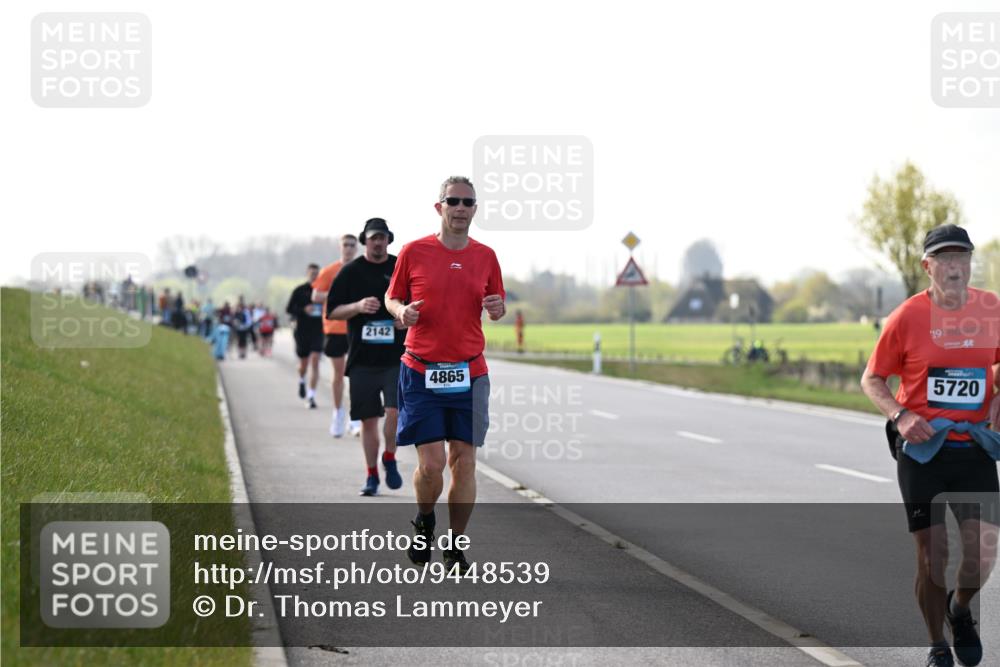 12.04.2026 - 45. Internationalen Wilhelmsburger Insellauf Dr. Thomas Lammeyer http://msf.ph/oto/9448539 12.04.2026 10:35:15 Laufen 2142, 4865, 19, 5720 meine-sportfotos.de