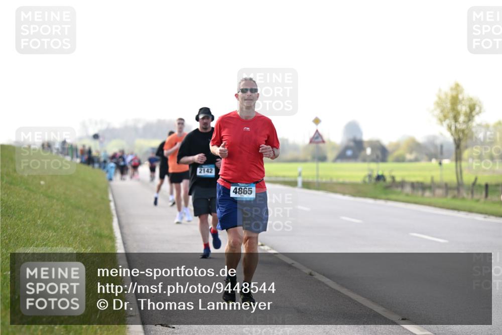 12.04.2026 - 45. Internationalen Wilhelmsburger Insellauf Dr. Thomas Lammeyer http://msf.ph/oto/9448544 12.04.2026 10:35:16 Laufen 2142, 4865 meine-sportfotos.de