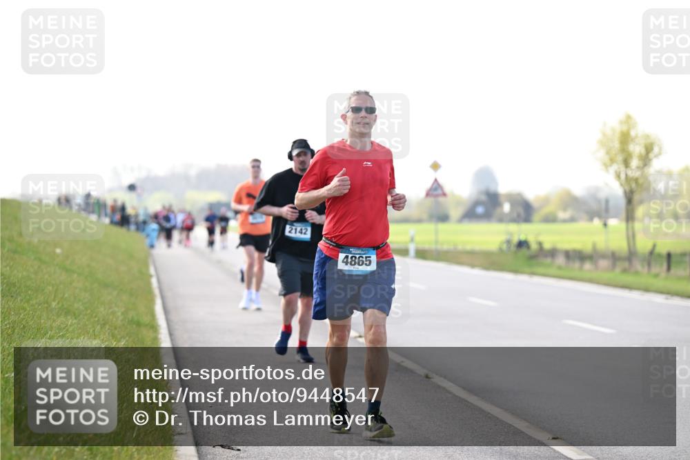 12.04.2026 - 45. Internationalen Wilhelmsburger Insellauf Dr. Thomas Lammeyer http://msf.ph/oto/9448547 12.04.2026 10:35:16 Laufen 2142, 4865 meine-sportfotos.de