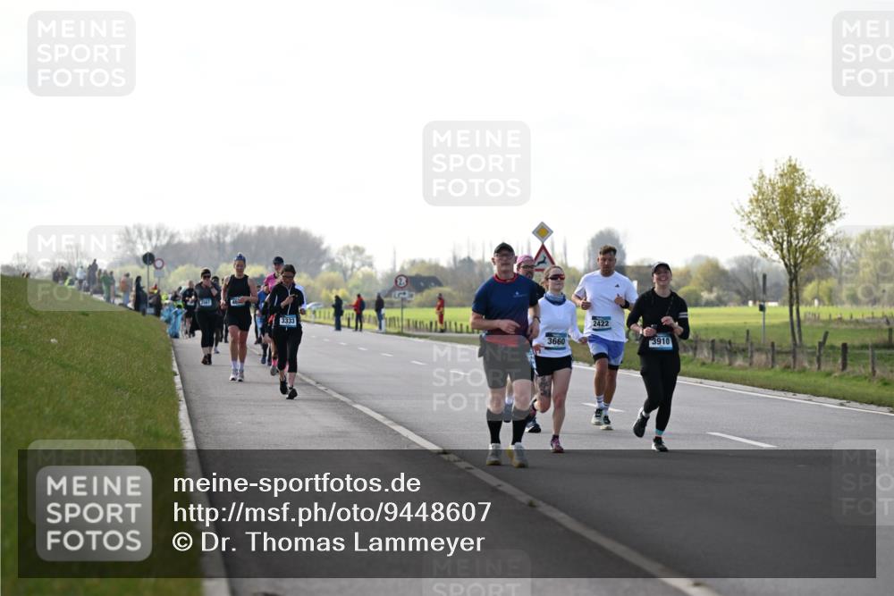 12.04.2026 - 45. Internationalen Wilhelmsburger Insellauf Dr. Thomas Lammeyer http://msf.ph/oto/9448607 12.04.2026 10:35:39 Laufen 2567, 46, 3333, 3660, 2422, 3910 meine-sportfotos.de