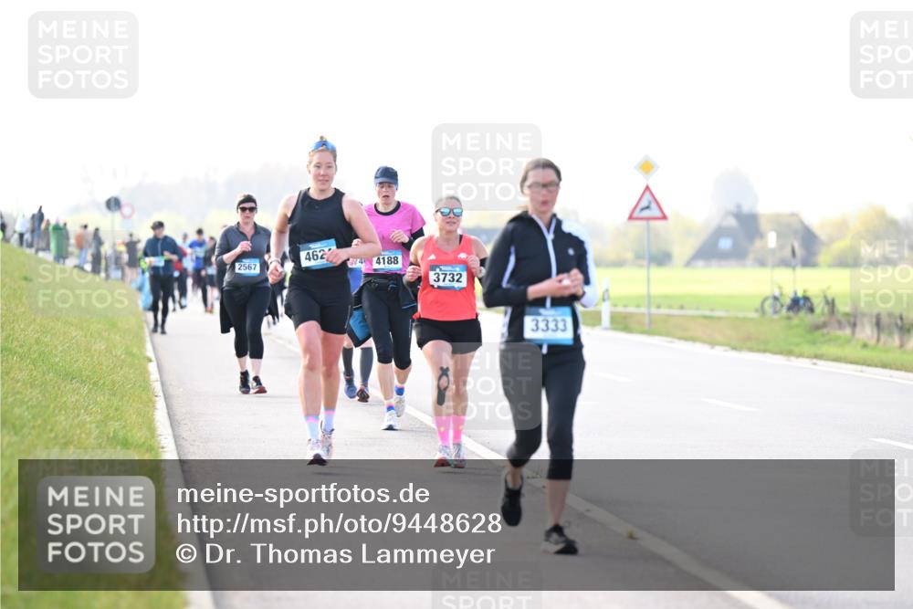 12.04.2026 - 45. Internationalen Wilhelmsburger Insellauf Dr. Thomas Lammeyer http://msf.ph/oto/9448628 12.04.2026 10:35:47 Laufen 462, 2567, 4, 4188, 3732, 3333 meine-sportfotos.de