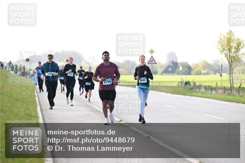 12.04.2026 - 45. Internationalen Wilhelmsburger Insellauf Dr. Thomas Lammeyer http://msf.ph/oto/9448679 12.04.2026 10:36:00 Laufen 169, 2699, 5756, 5842 meine-sportfotos.de