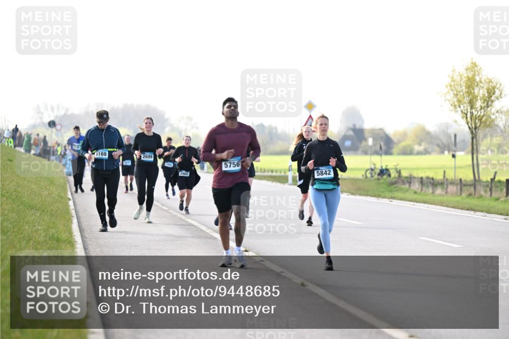 12.04.2026 - 45. Internationalen Wilhelmsburger Insellauf Dr. Thomas Lammeyer http://msf.ph/oto/9448685 12.04.2026 10:36:01 Laufen 3169, 2699, 3460, 5756, 5842 meine-sportfotos.de