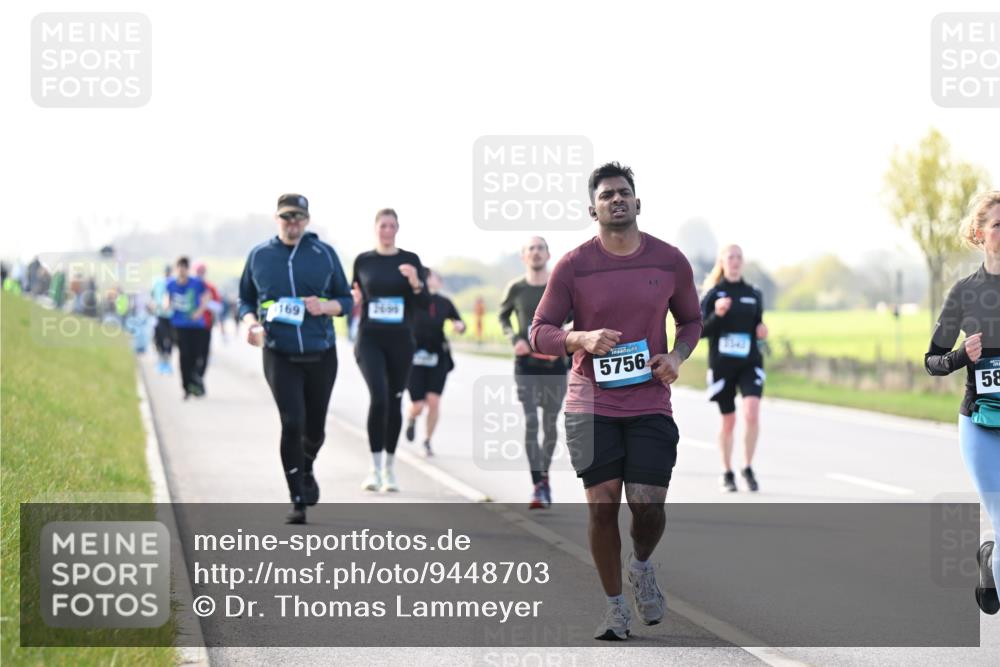 12.04.2026 - 45. Internationalen Wilhelmsburger Insellauf Dr. Thomas Lammeyer http://msf.ph/oto/9448703 12.04.2026 10:36:04 Laufen 7169, 5756, 3342, 58 meine-sportfotos.de